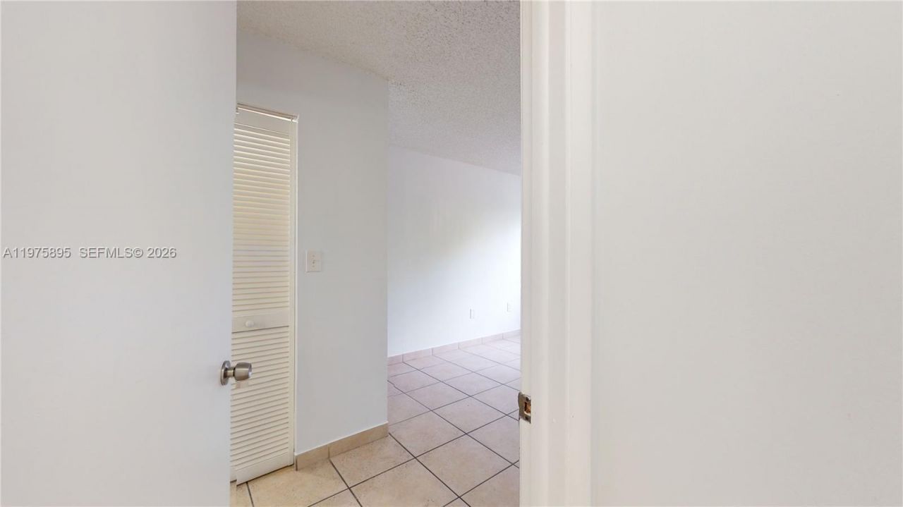 15600 SW 80th St , Unit L-202, Miami, FL 33193 Photo