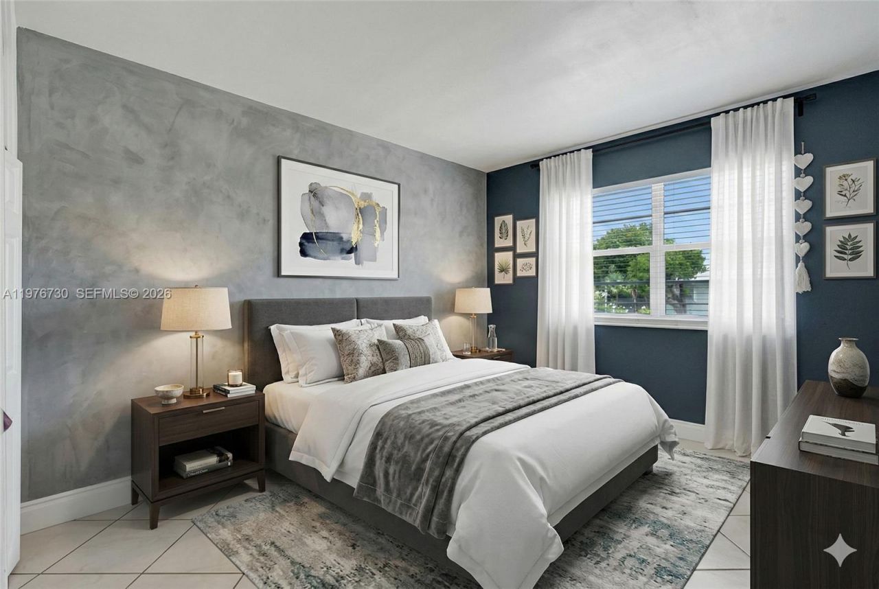 1880 S Treasure Dr , Unit 2G, North Bay Village, FL 33141 Photo