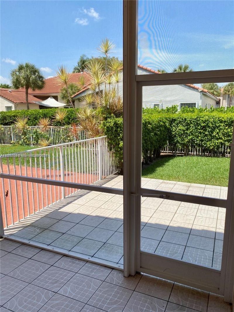 15627 SW 16th Ct , Pembroke Pines, FL 33027 Photo