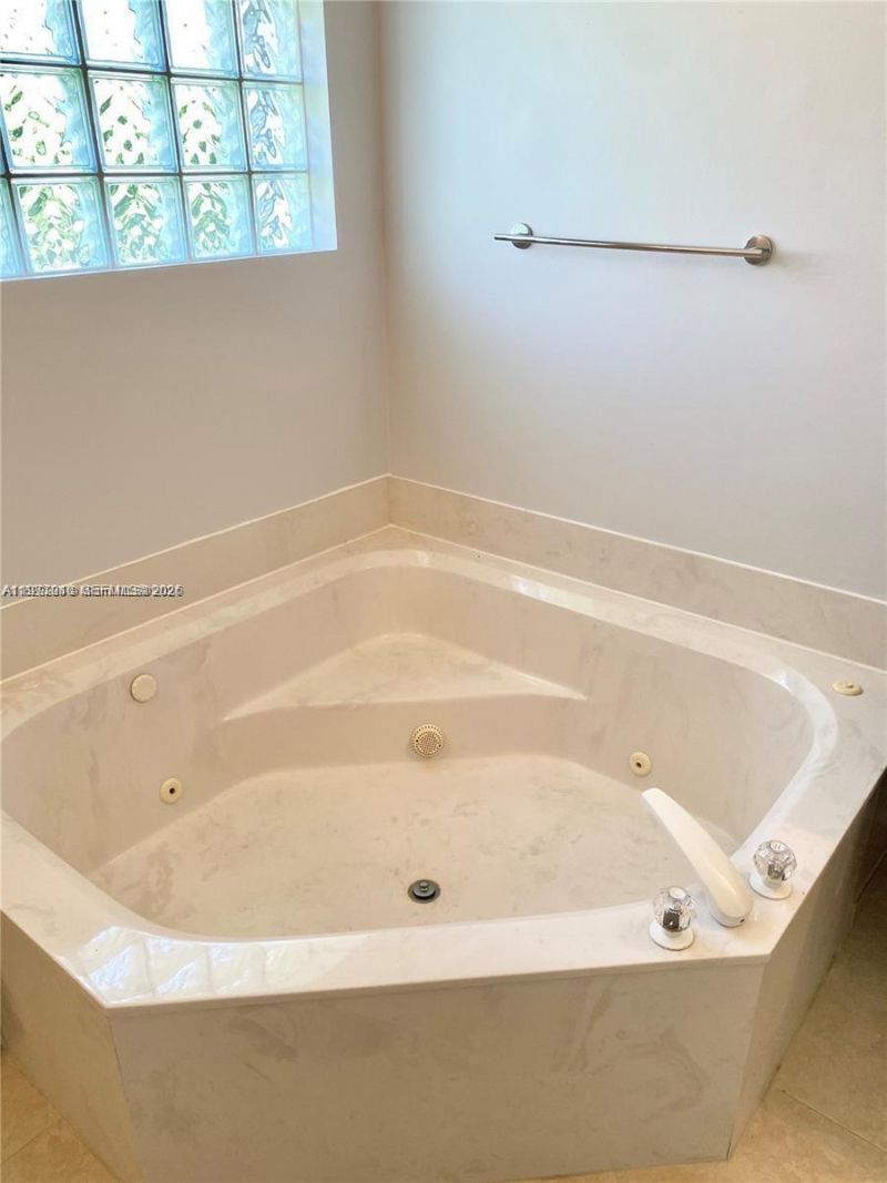 15627 SW 16th Ct , Pembroke Pines, FL 33027 Photo