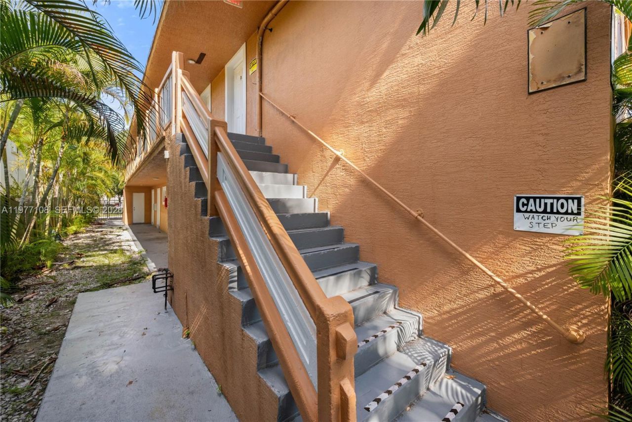 608 SW 16th Ave, Unit 1-4, Fort Lauderdale, FL 33312 Photo