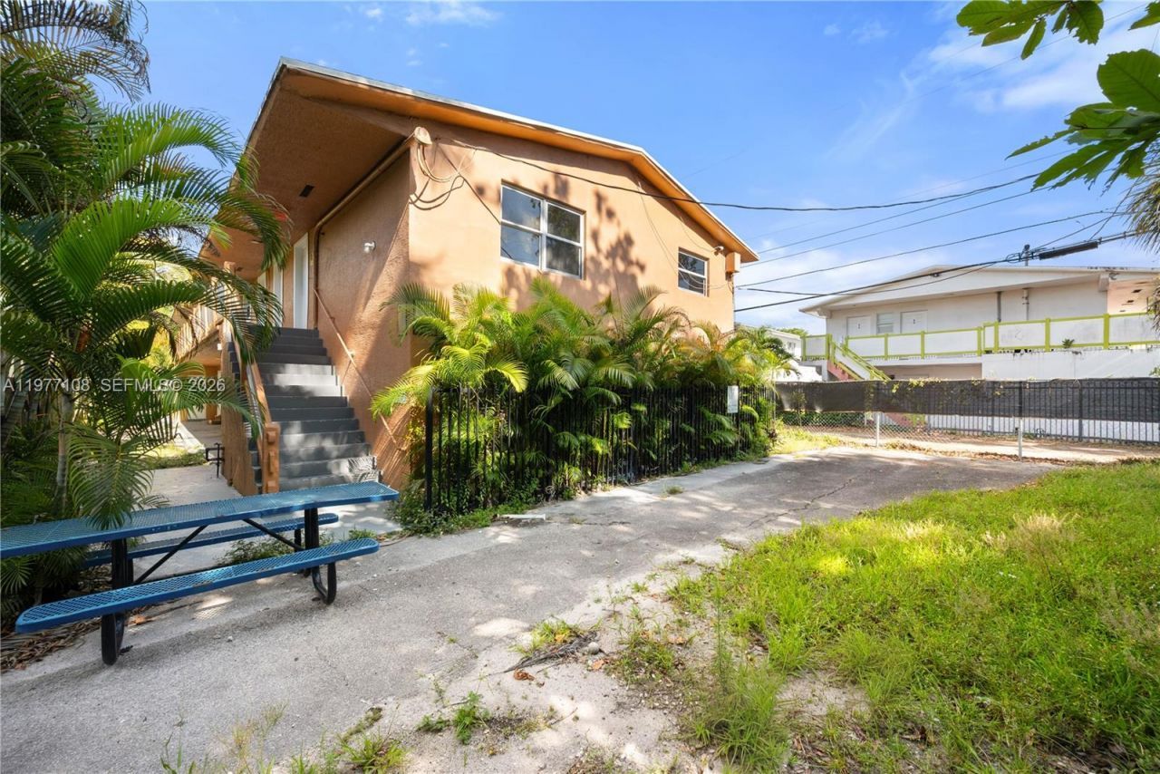 608 SW 16th Ave, Unit 1-4, Fort Lauderdale, FL 33312 Photo