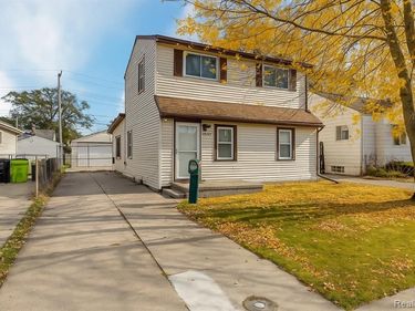 25152 Leach Street, Roseville, MI 48066
