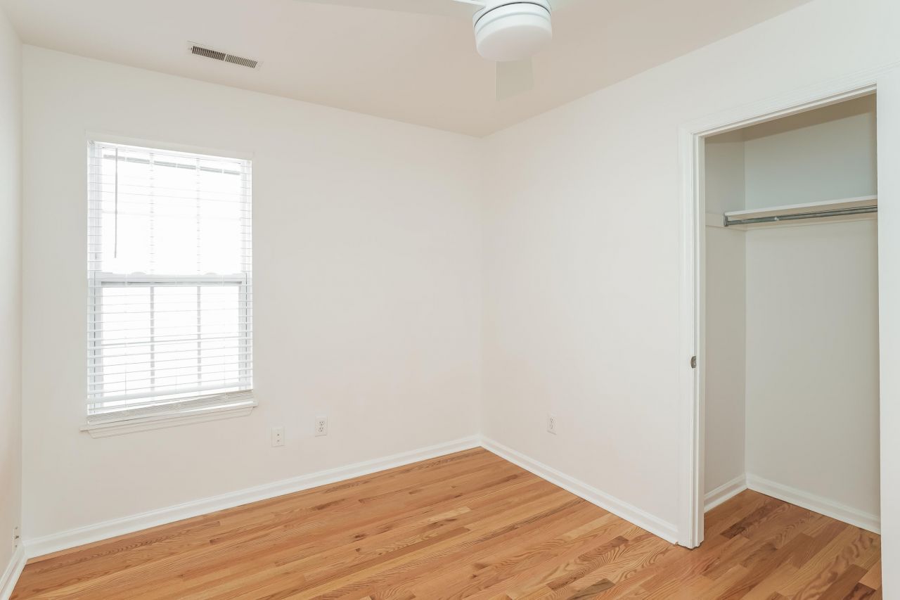 12 1/2 Nunan Street Photo 14