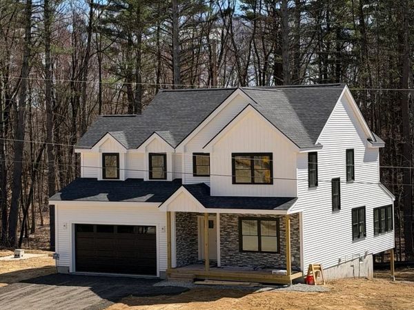 3 Lukes Way, Plaistow, NH 03865