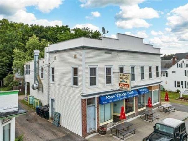 132 Main Street, Unit 2, Alton, NH 03809