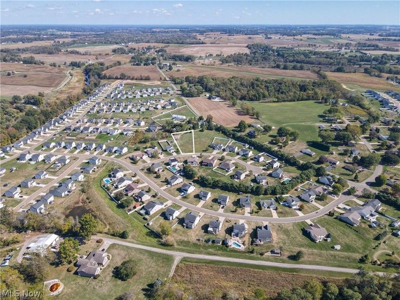 Fiddler Court Circle NE, Canton, OH 44721 Photo 7