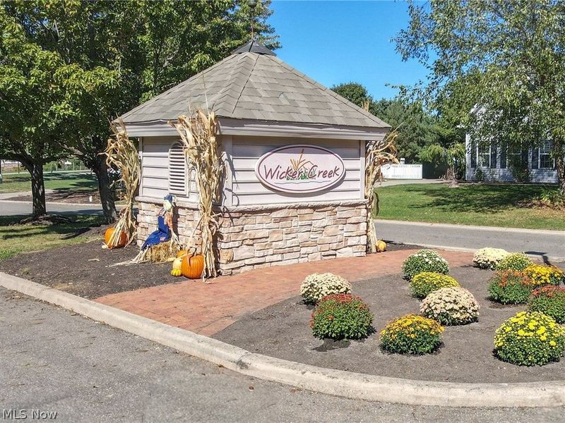 Fiddler Court Circle NE, Canton, OH 44721 Photo 8