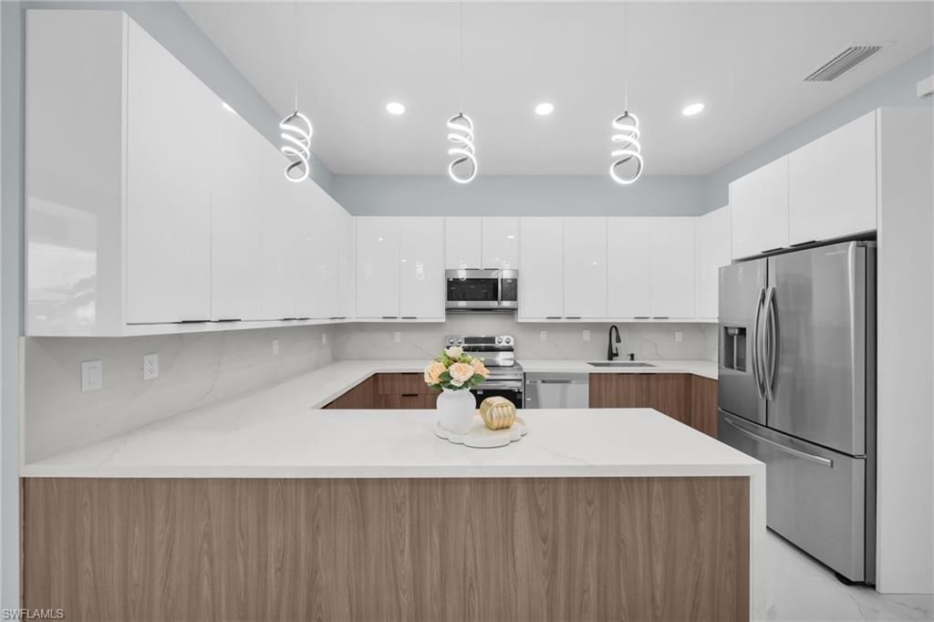 3611 2nd St Sw, Lehigh Acres, FL 33976 Photo