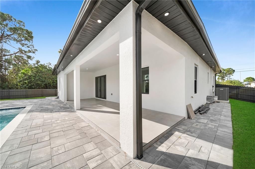 3611 2nd St Sw, Lehigh Acres, FL 33976 Photo