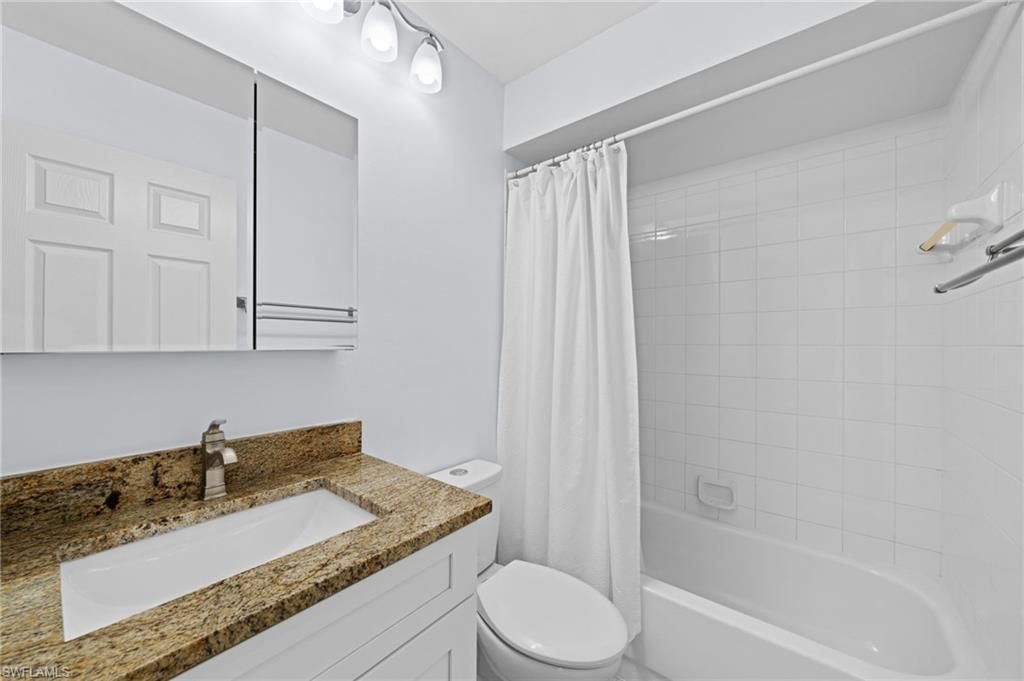 121 Wading Bird Cir, Unit B201, Naples, FL 34110 Photo