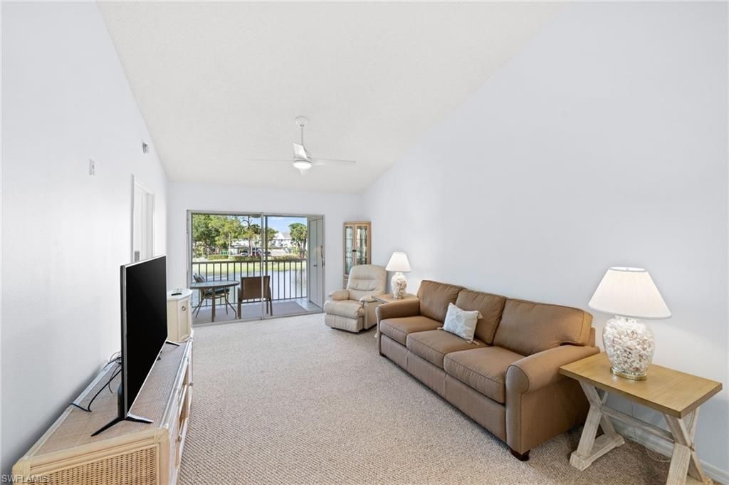 121 Wading Bird Cir, Unit B201, Naples, FL 34110 Photo
