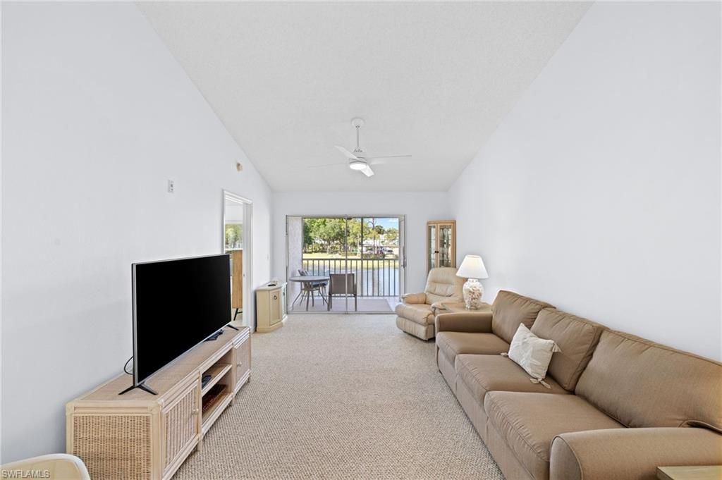 121 Wading Bird Cir, Unit B201, Naples, FL 34110 Photo