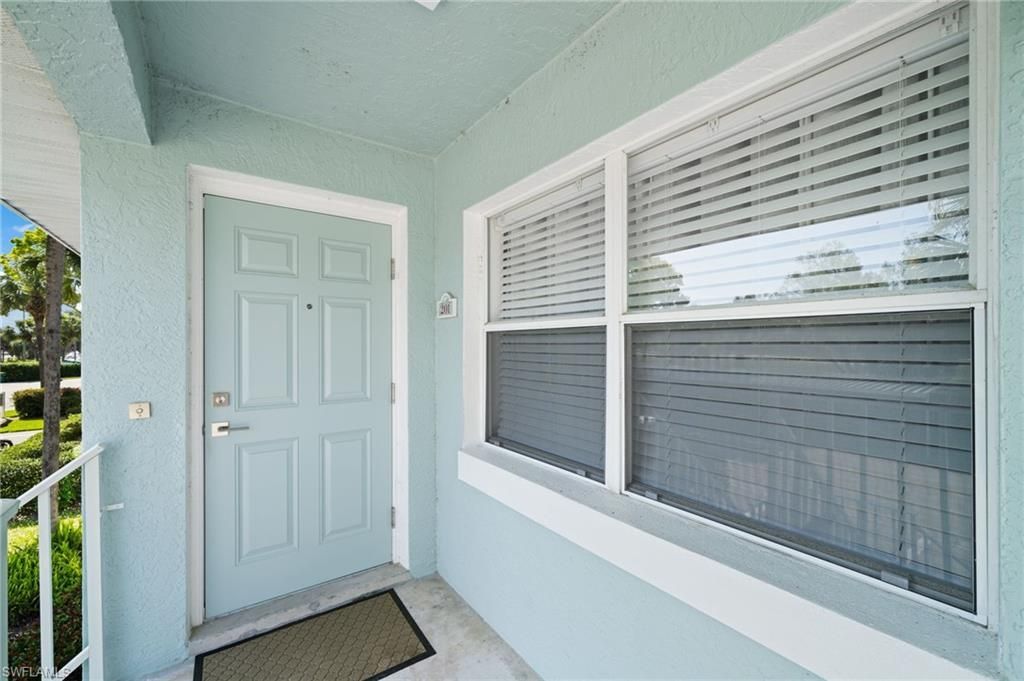 121 Wading Bird Cir, Unit B201, Naples, FL 34110 Photo