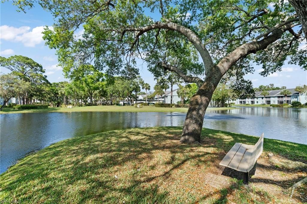 121 Wading Bird Cir, Unit B201, Naples, FL 34110 Photo