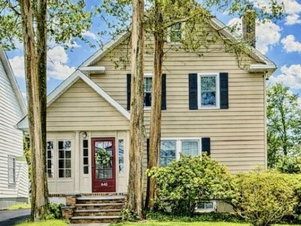 645 Roosevelt St, Westfield, NJ 07090