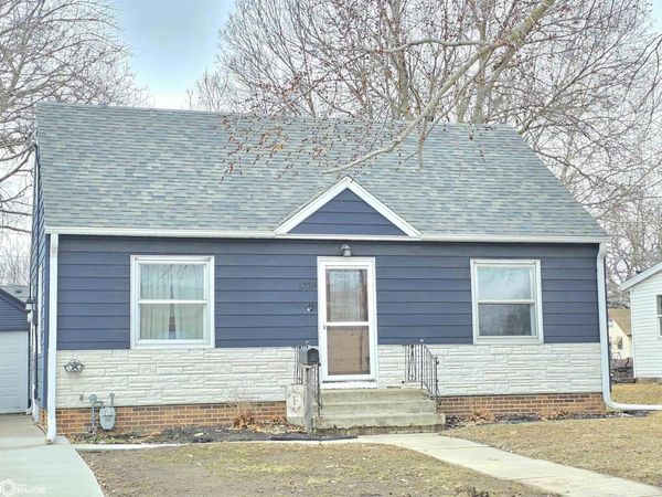 1320 N Rhode Island, Mason City, IA 50401