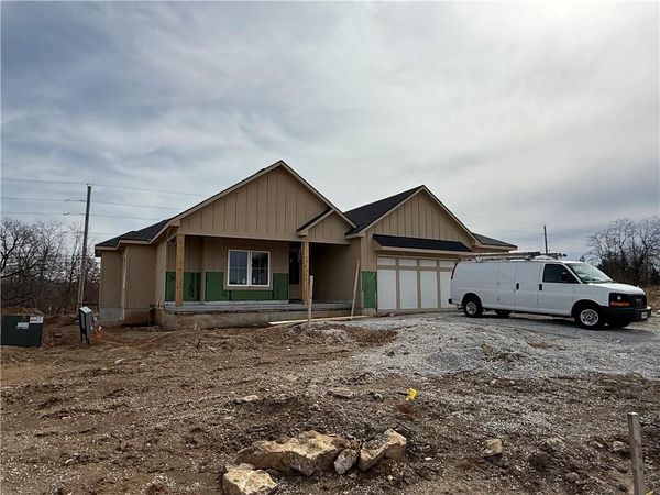 1809 NE Cherrybark Court, Lee's Summit, MO 64086