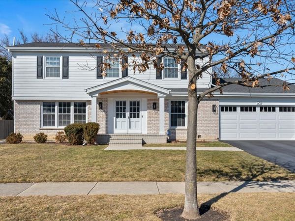 1246 Laurel Avenue, Deerfield, IL 60015