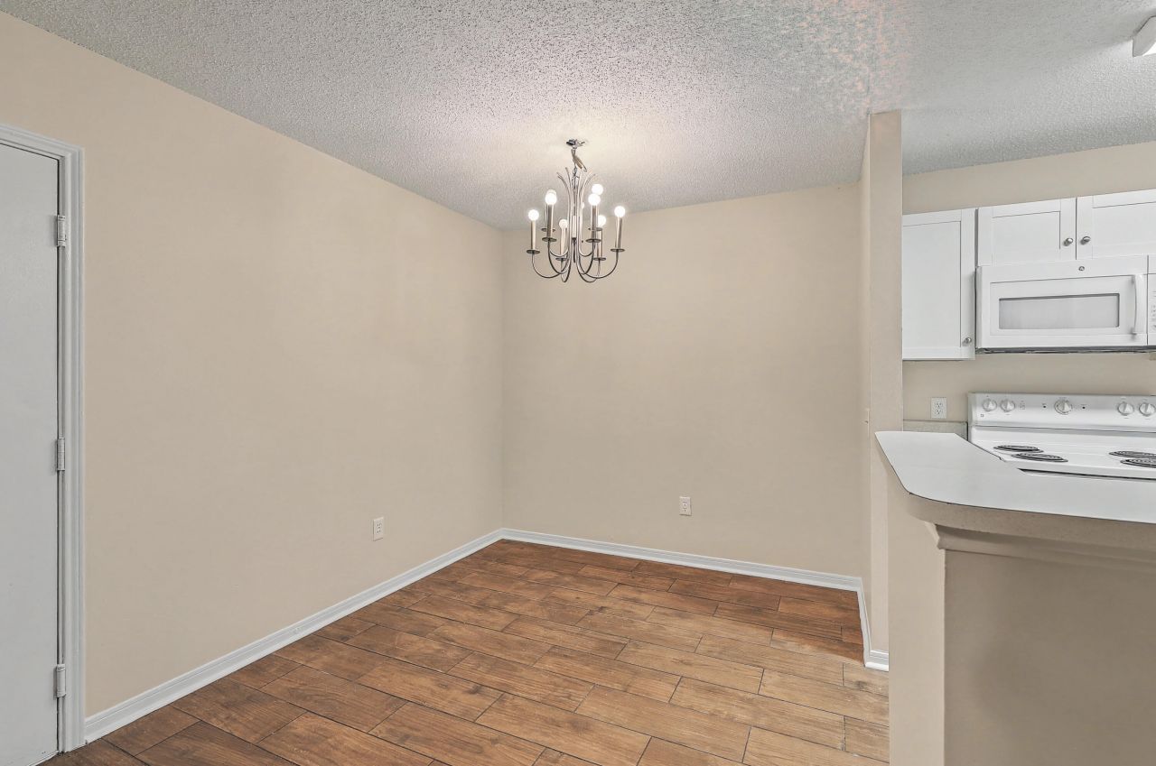 2011 N Highway 17 Photo 10