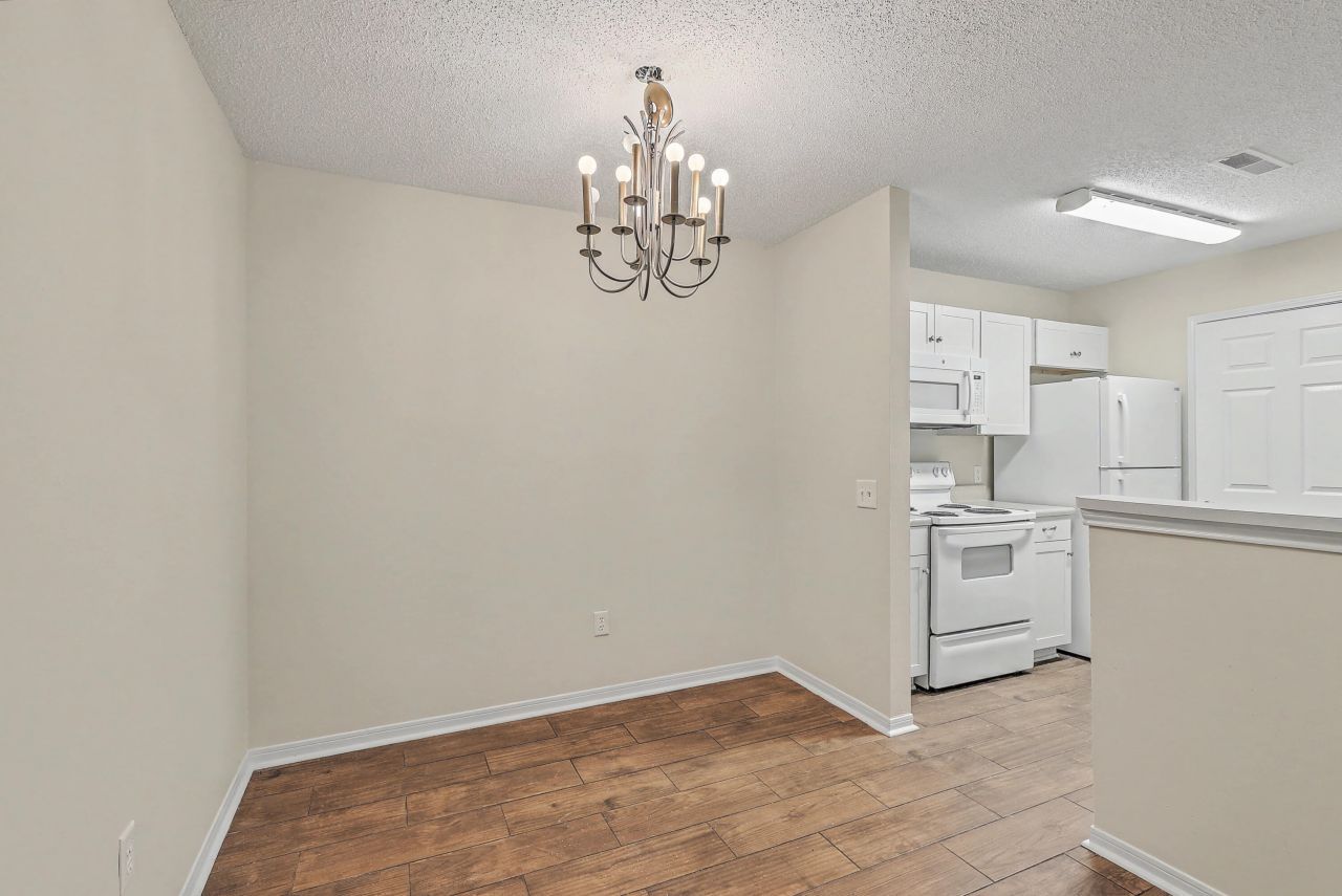 2011 N Highway 17 Photo 11