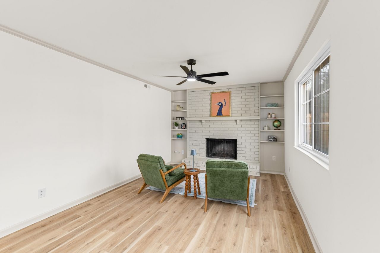 109 Woodthrush Road Photo 13