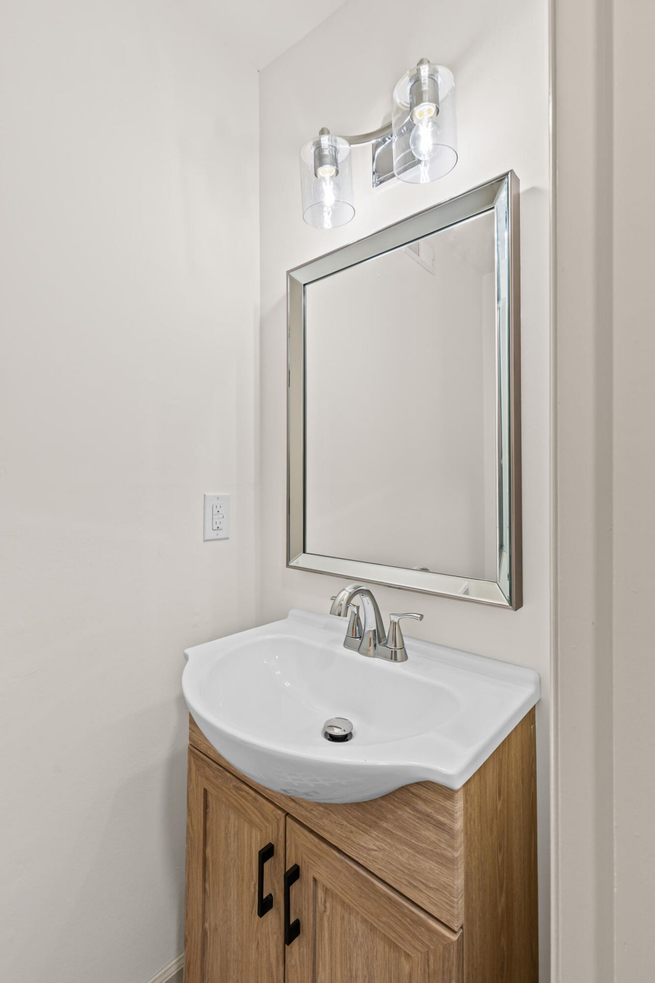 109 Woodthrush Road Photo 15