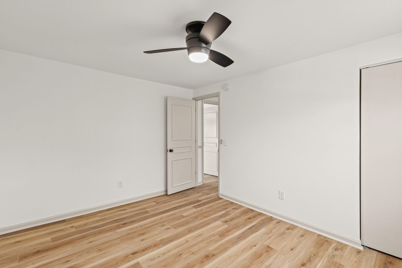 109 Woodthrush Road Photo 29