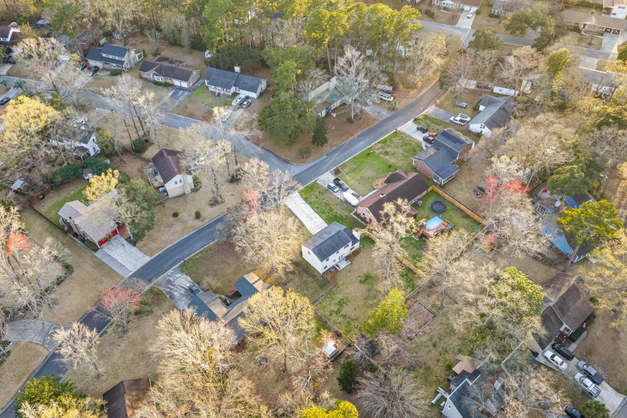 109 Woodthrush Road Photo 37