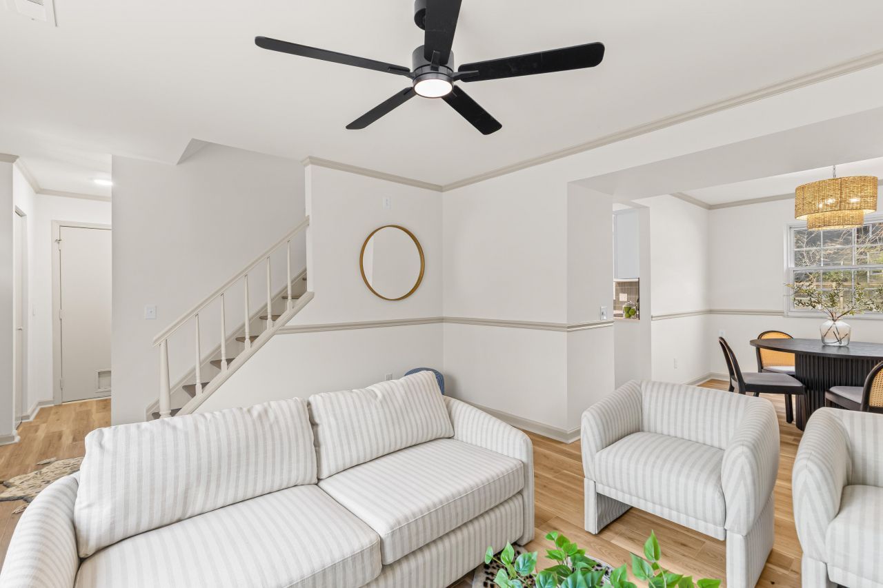 109 Woodthrush Road Photo 6