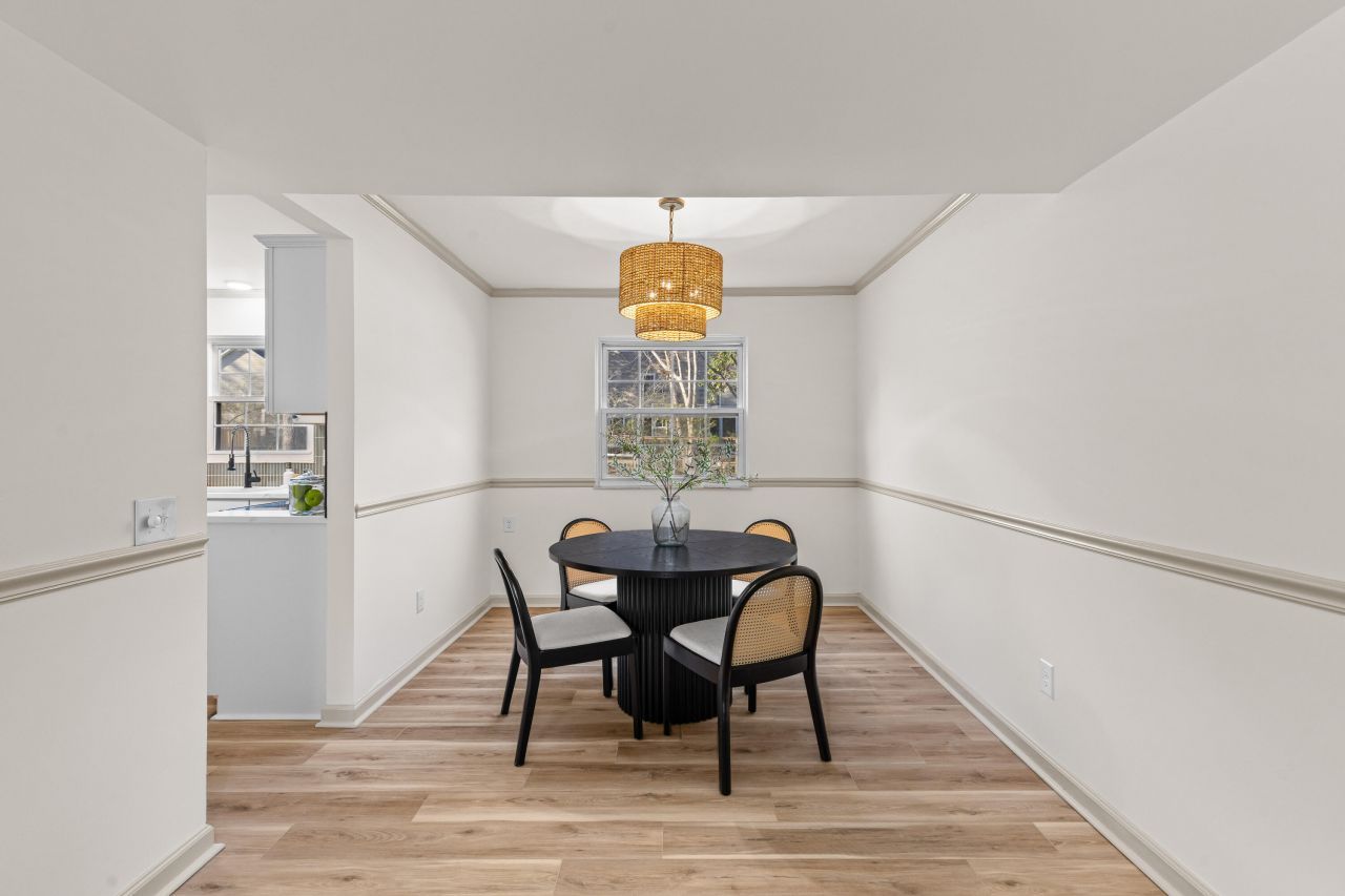 109 Woodthrush Road Photo 7