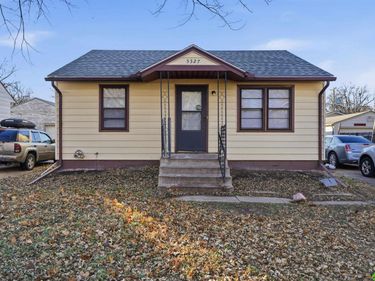 5327 Knox Street , Lincoln, NE 68504