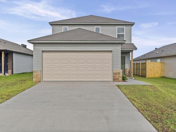 115 Sofia Drive, Maumelle, AR 72113