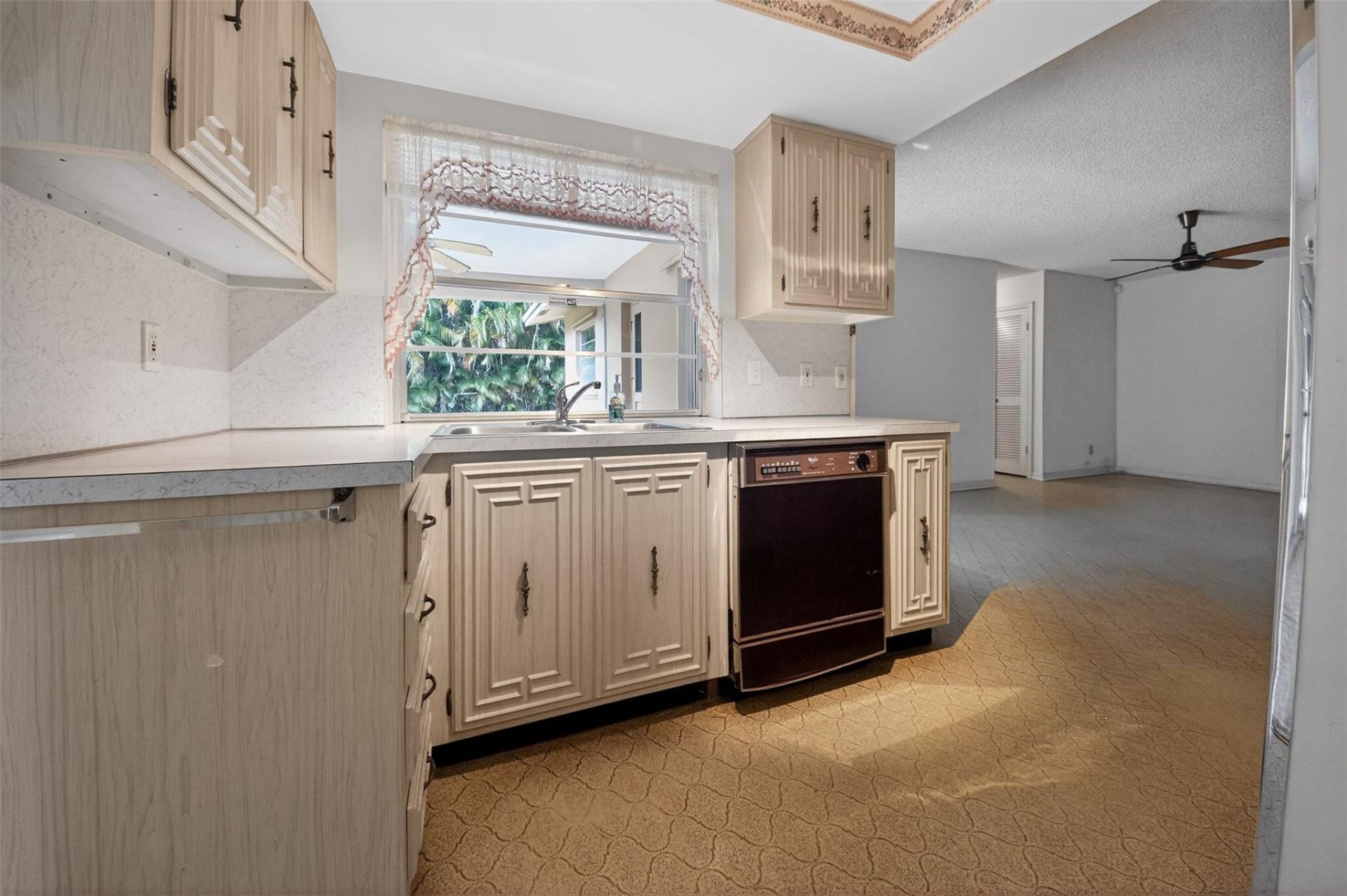 1101 SW 68th Avenue, Plantation, FL 33317 Photo