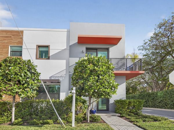 1047 NE 34th Court, Unit 1047, Fort Lauderdale, FL 33334