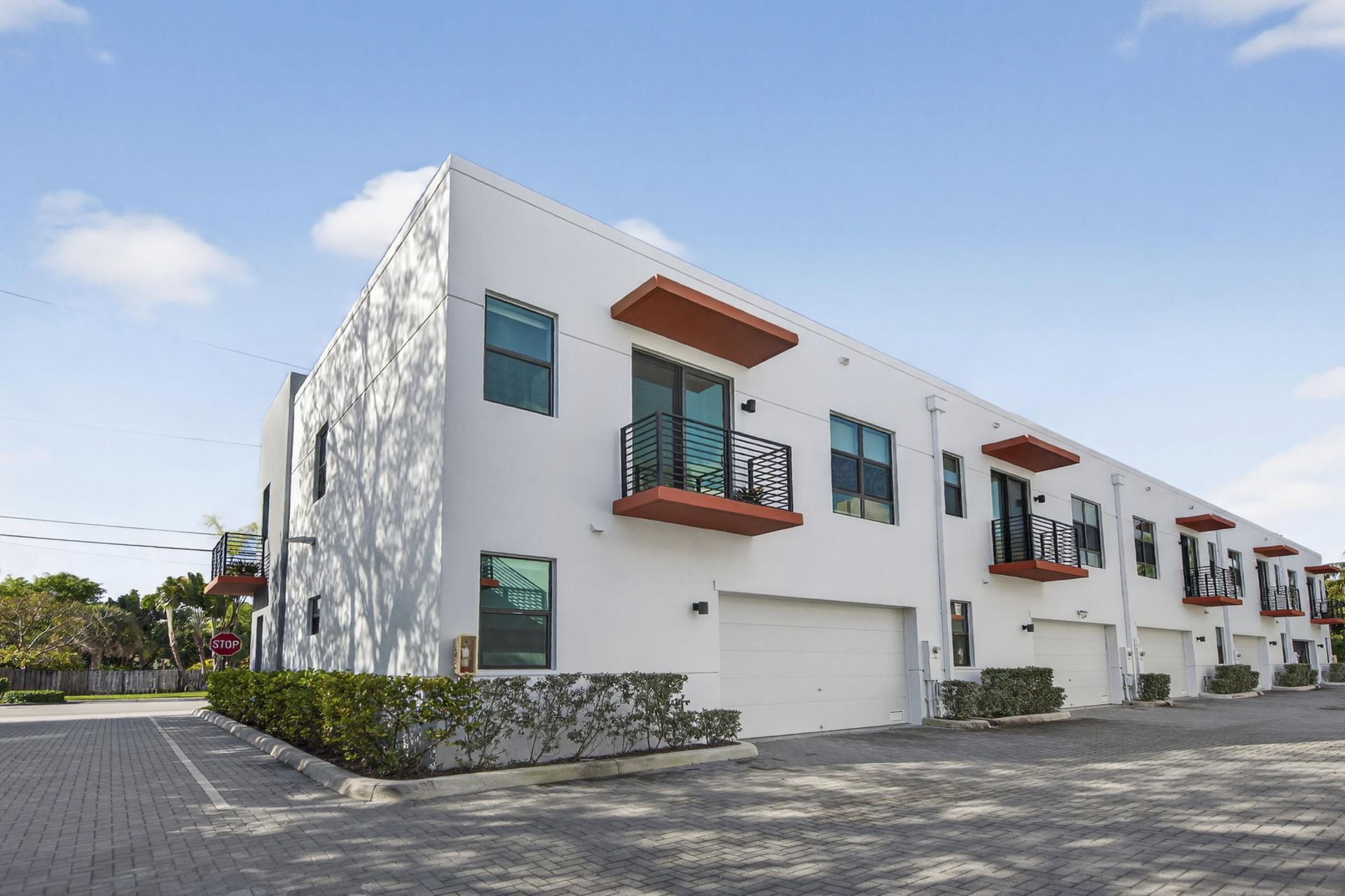 1047 NE 34th Court, Unit 1047, Fort Lauderdale, FL 33334 Photo