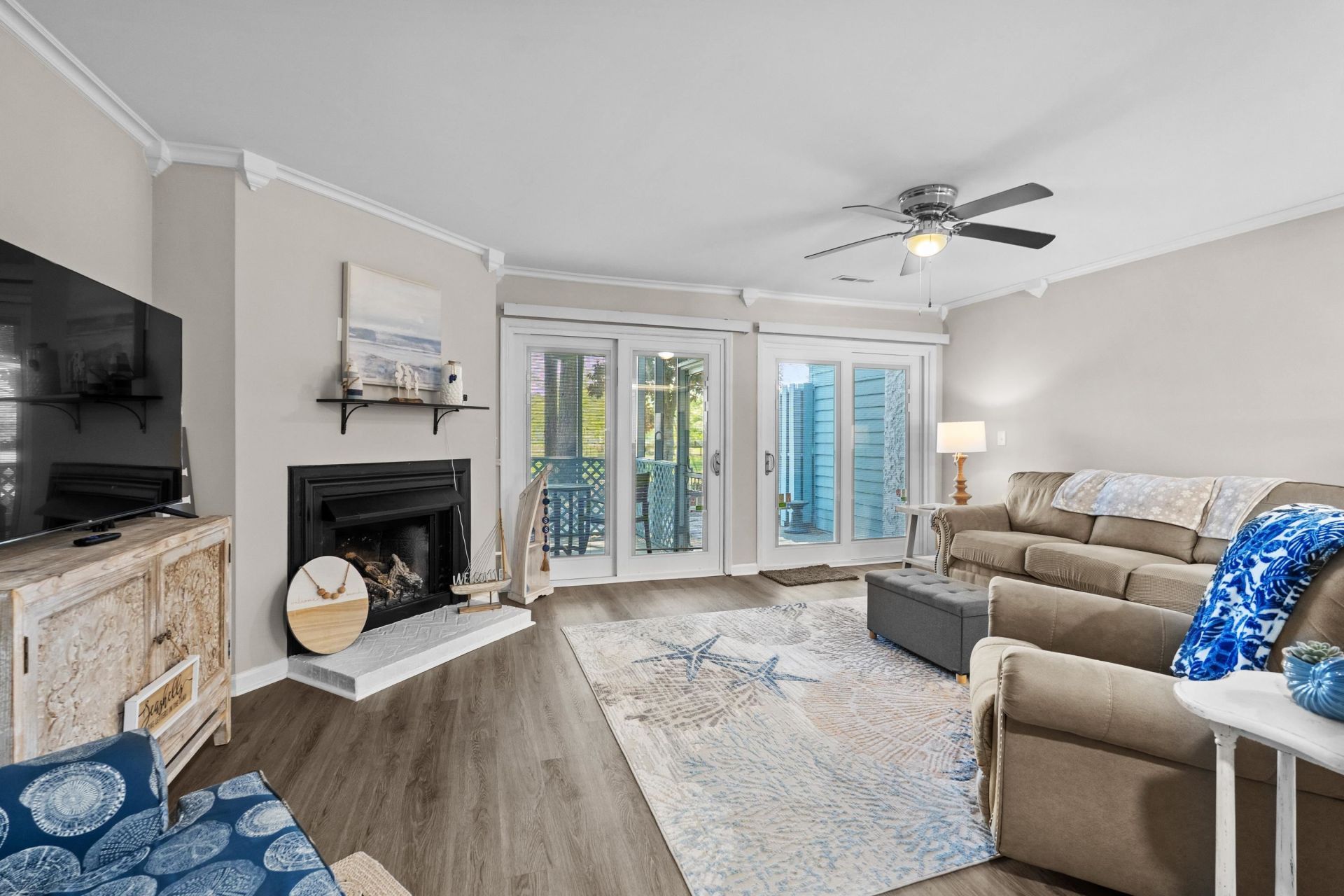23 Shadow Moss Pl. Photo 10