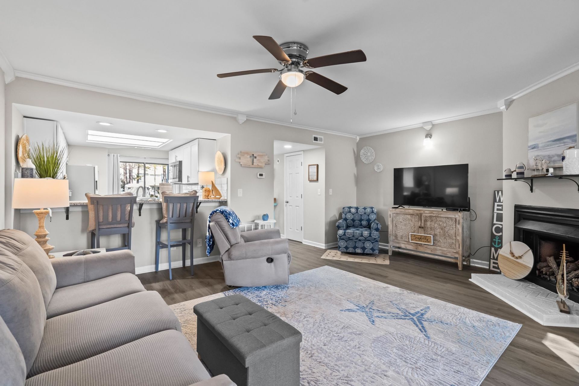 23 Shadow Moss Pl. Photo 14