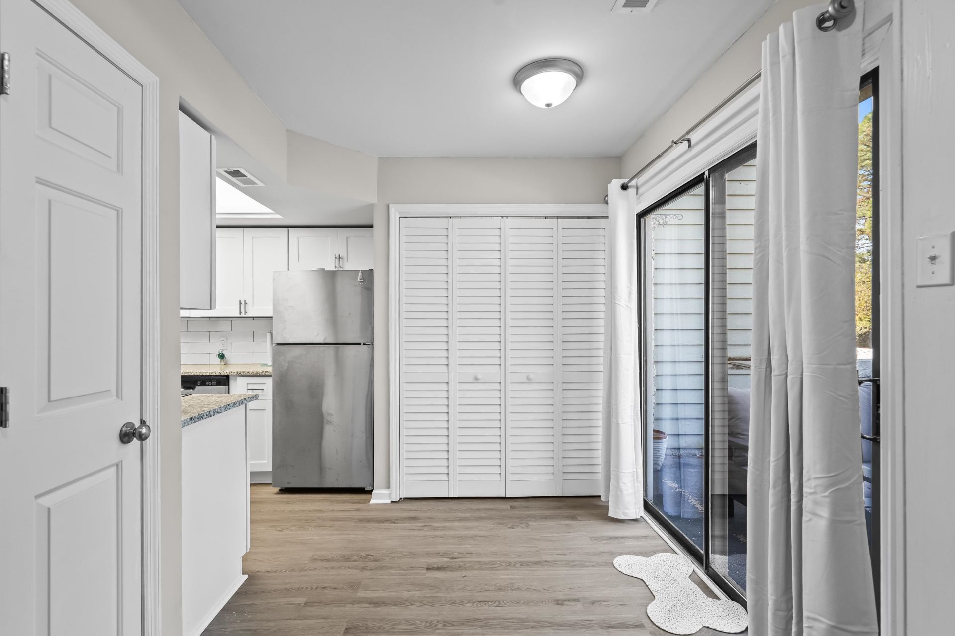 23 Shadow Moss Pl. Photo 18