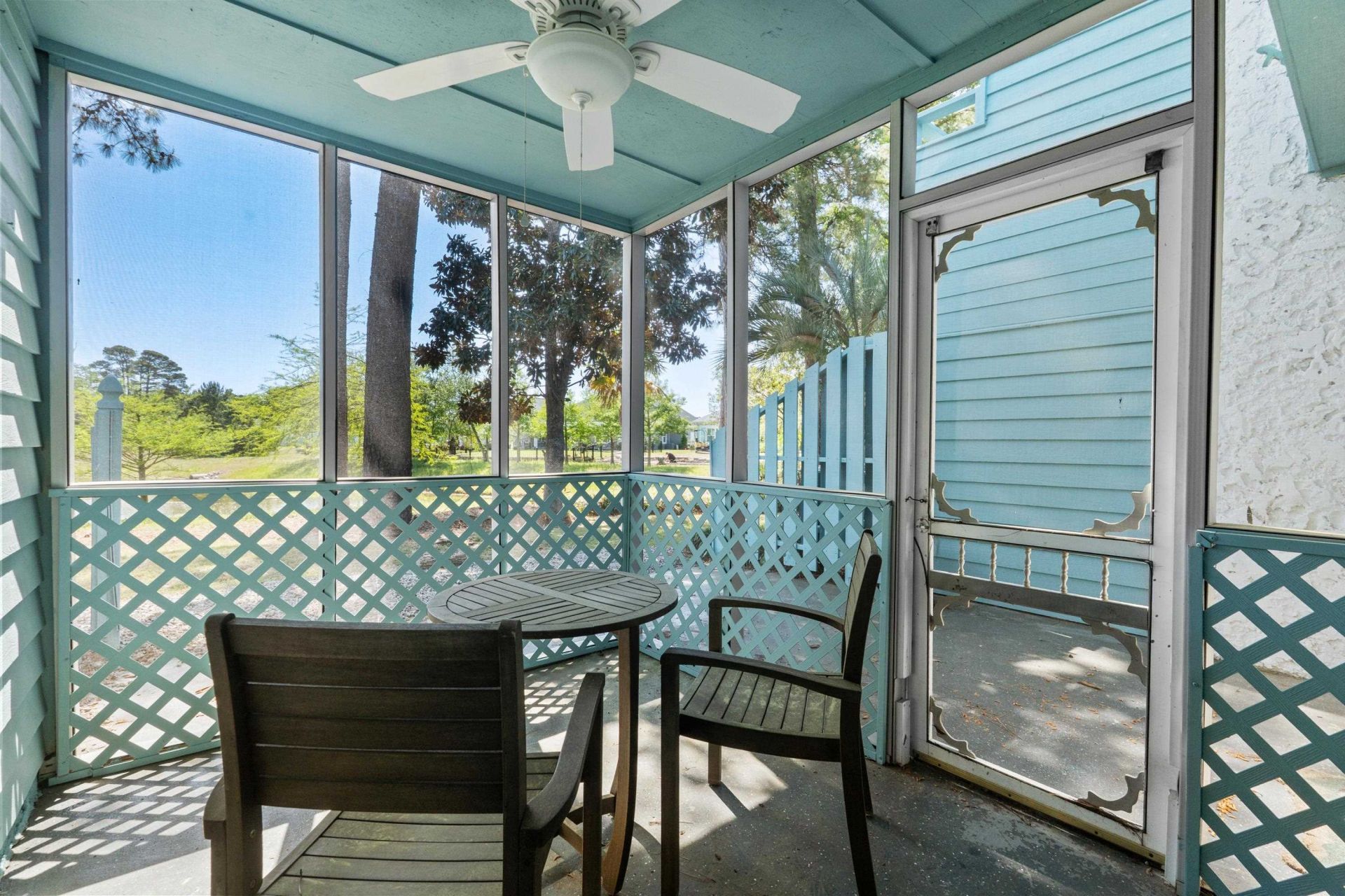 23 Shadow Moss Pl. Photo 26