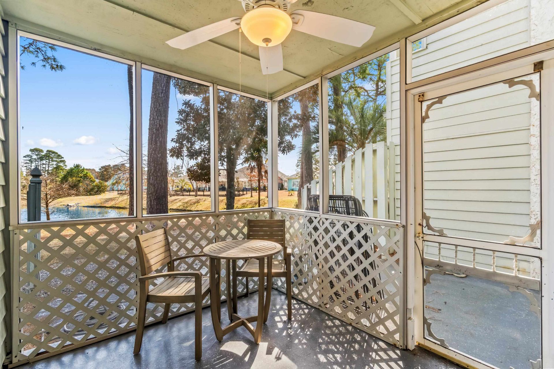 23 Shadow Moss Pl. Photo 26