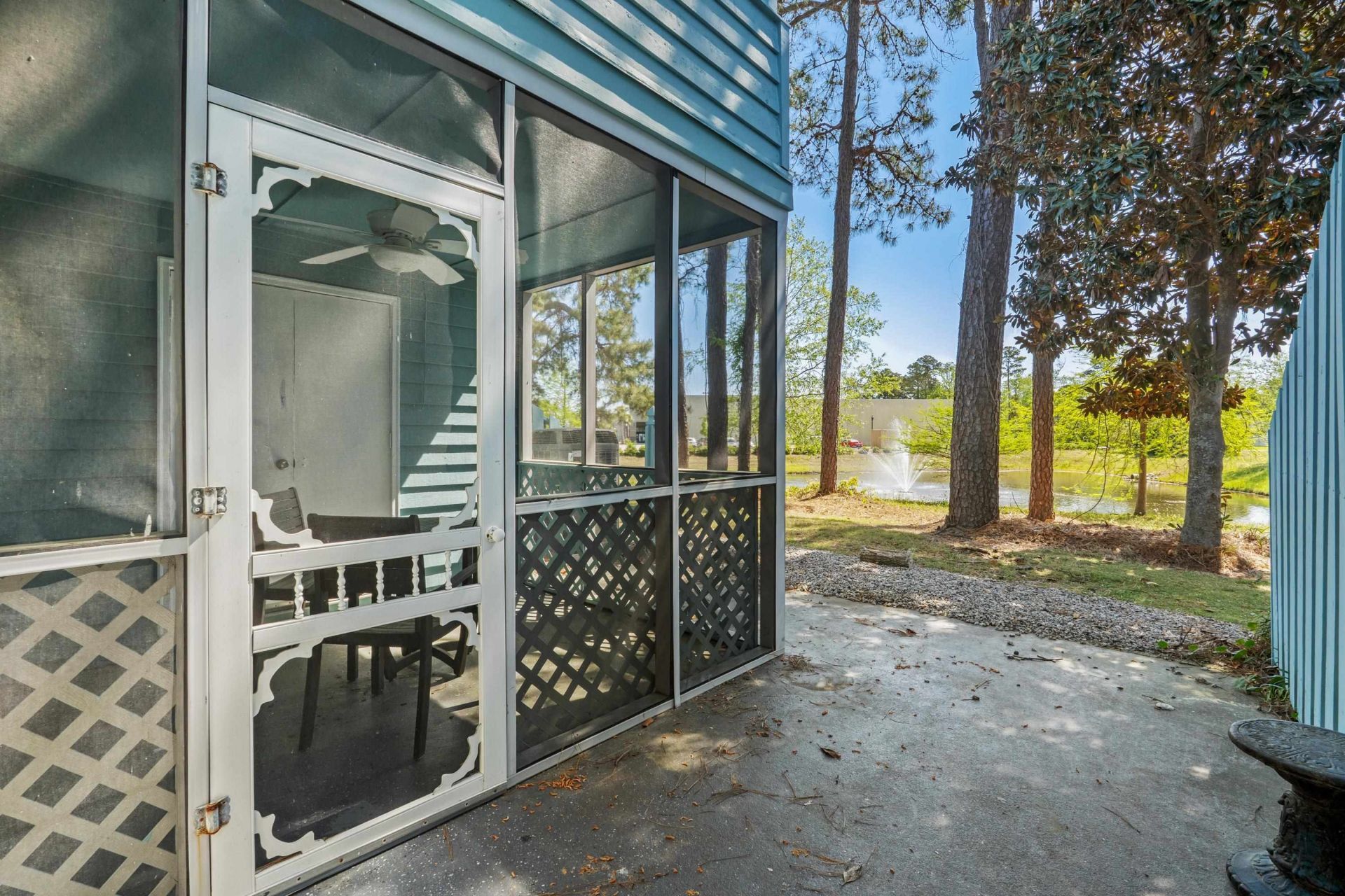 23 Shadow Moss Pl. Photo 29