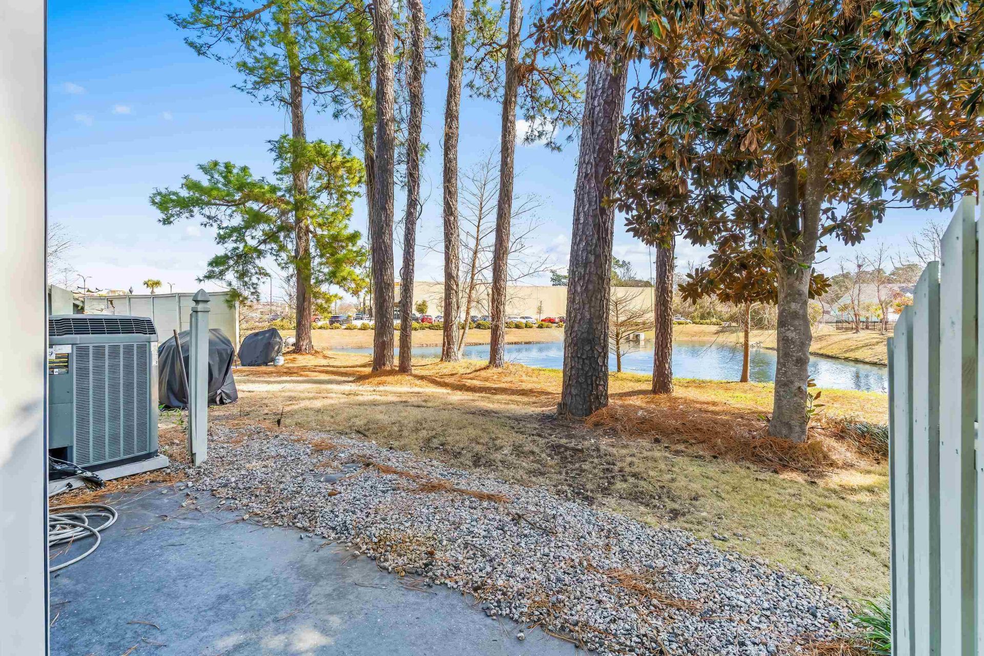 23 Shadow Moss Pl. Photo 29