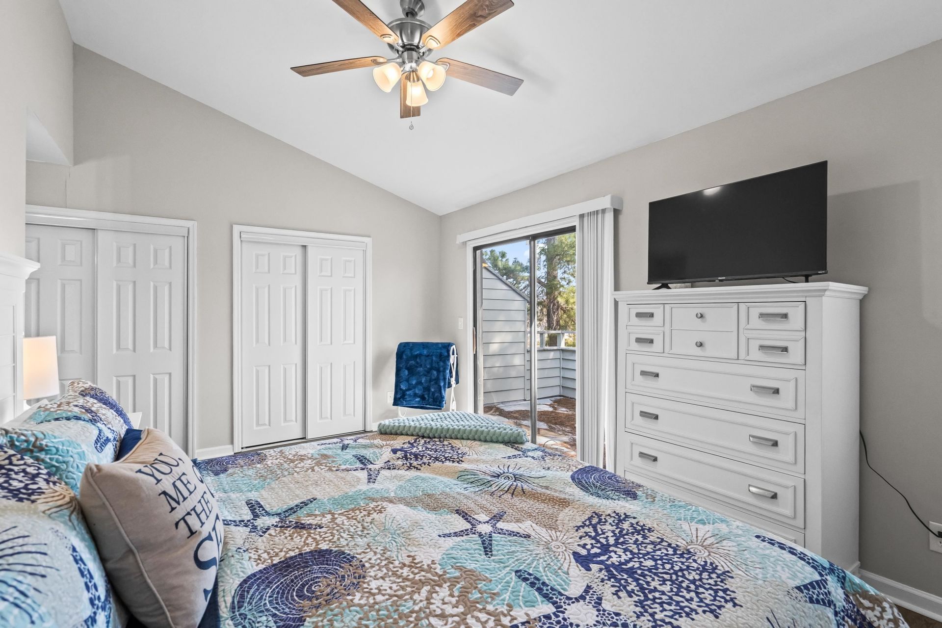 23 Shadow Moss Pl. Photo 33