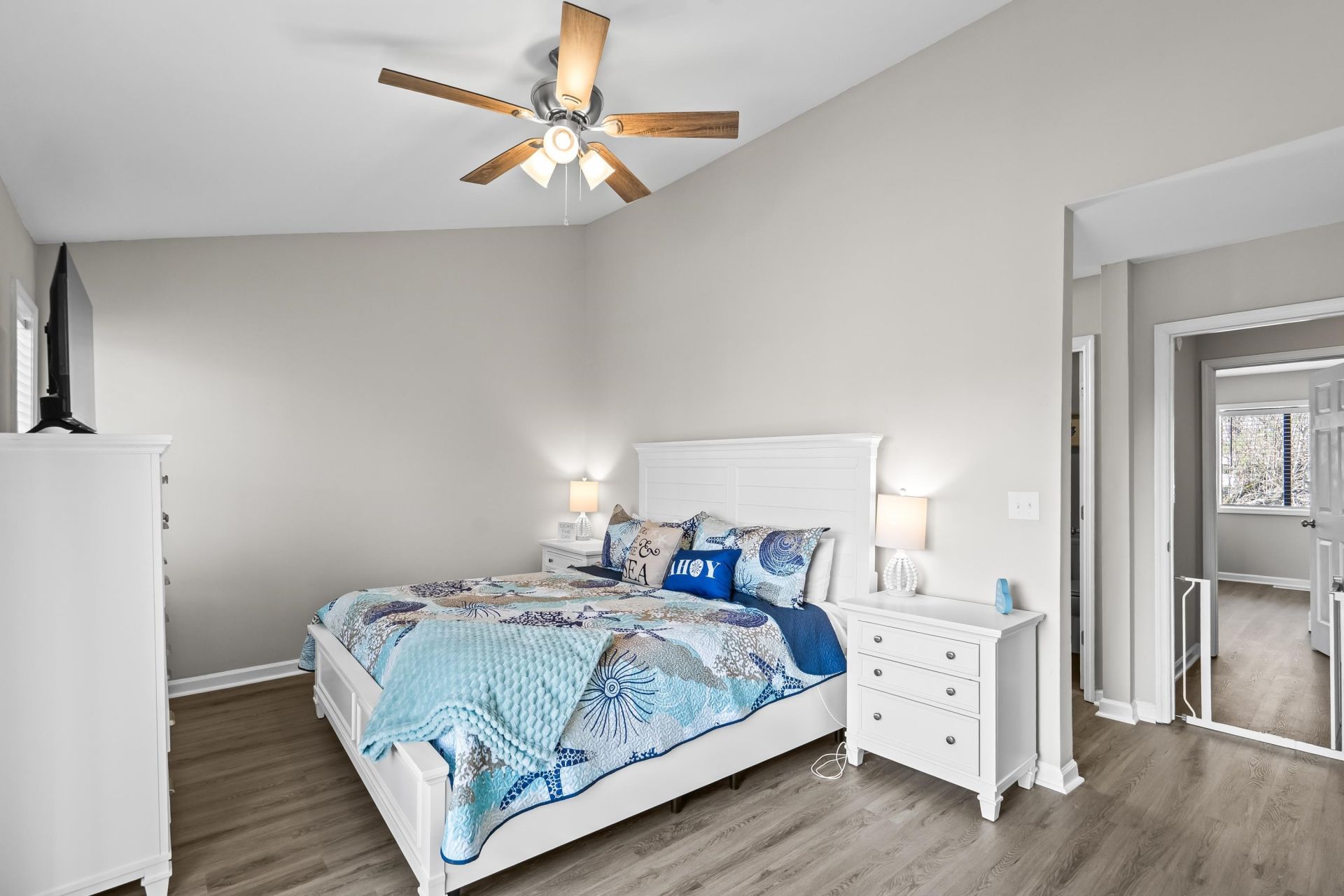 23 Shadow Moss Pl. Photo 34