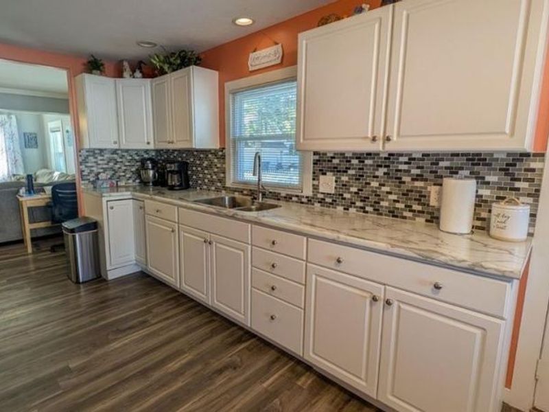 41 Poplar Street , Huron, OH 44839 Photo 3