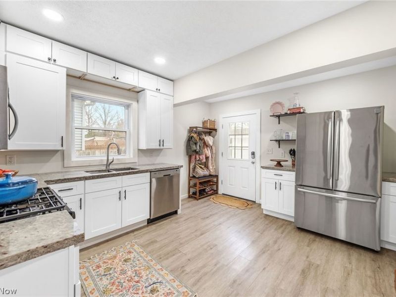 4311 Behrwald Avenue , Cleveland, OH 44109 Photo 13