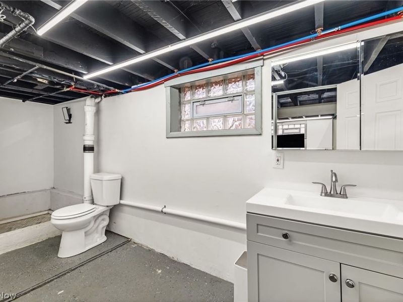 4311 Behrwald Avenue , Cleveland, OH 44109 Photo 26