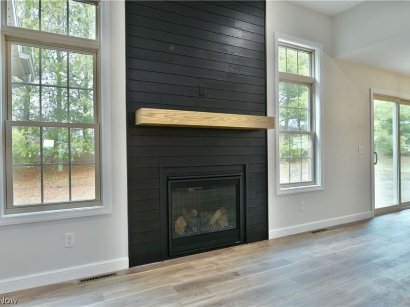 2869 Pebble Creek Court, Cortland, OH 44410 Photo 2