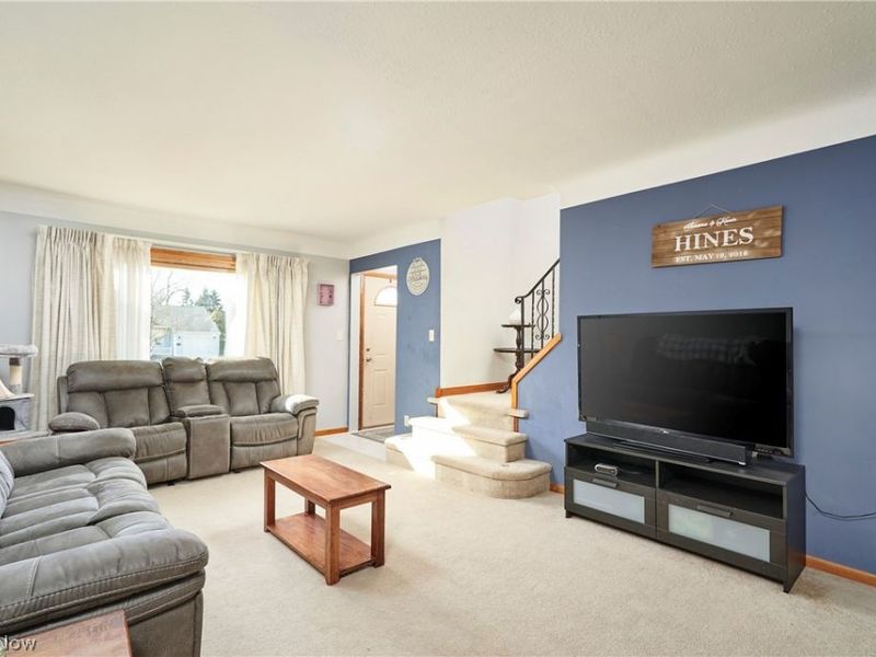 1359 Beaconfield Road, Lyndhurst, OH 44124 Photo 12